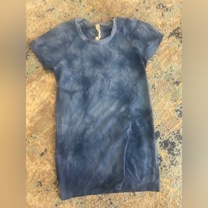 Lululemon Blue Tie-dye Swiftly Tech Short-Sleeve Shirt 2.0